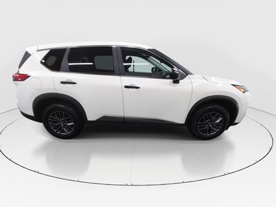 2024 Nissan Rogue — photo 8 view