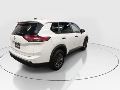 2024 Nissan Rogue — photo 7 view