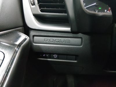 2024 Nissan Rogue — photo 13 view