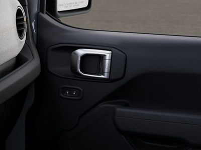 2026 Jeep Wrangler — photo 25 view