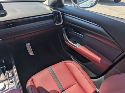 2026 Mazda CX-50 Hybrid - Photo 18