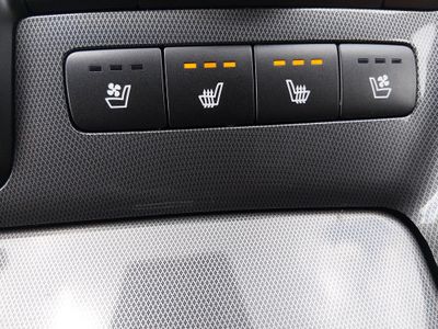 2023 Hyundai Santa Fe — photo 18 view
