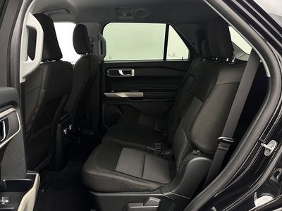 2022 Ford Explorer — photo 18 view