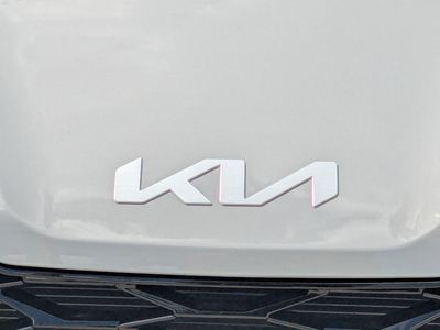 2026 Kia K5 — photo 13 view