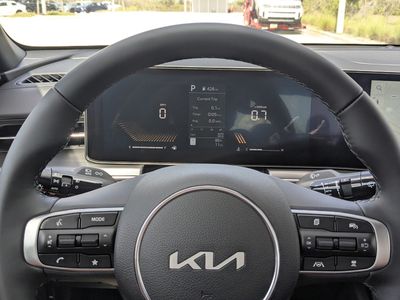 2026 Kia K5 — photo 32 view