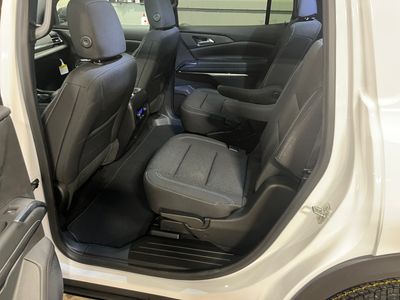 2026 Chevrolet Traverse — photo 11 view