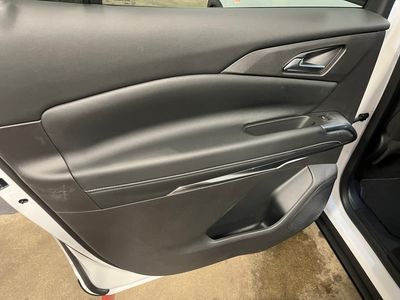 2026 Chevrolet Traverse — photo 12 view