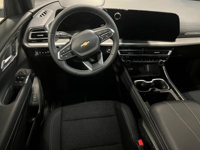 2026 Chevrolet Traverse — photo 13 view