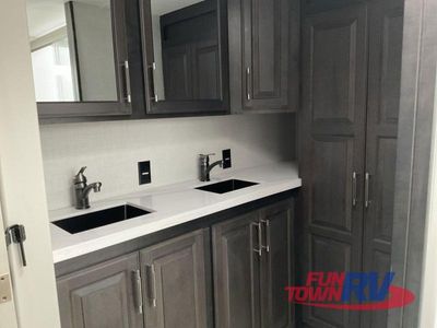 2025 Keystone RV Alpine - Photo 34
