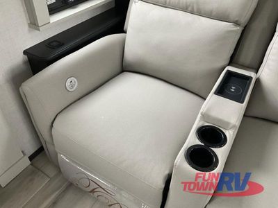 2025 Keystone RV Alpine - Photo 24
