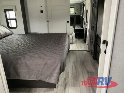 2025 Keystone RV Alpine - Photo 38