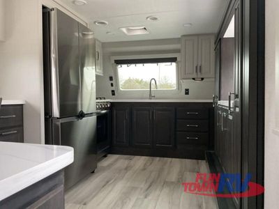 2025 Keystone RV Alpine - Photo 13