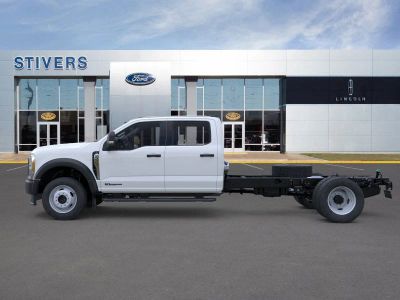 2025 Ford Chassis Cab - Photo 4