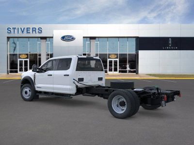 2025 Ford Chassis Cab - Photo 5