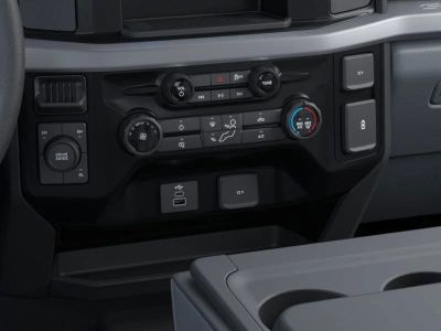 2025 Ford Chassis Cab - Photo 15