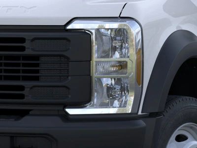2025 Ford Chassis Cab - Photo 18