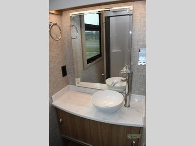 2026 Tiffin Motorhomes Wayfarer — photo 30 view