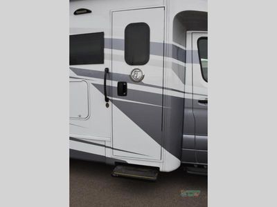 2026 Tiffin Motorhomes Wayfarer — photo 13 view