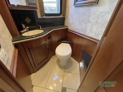 2012 Winnebago Ellipse — photo 47 view