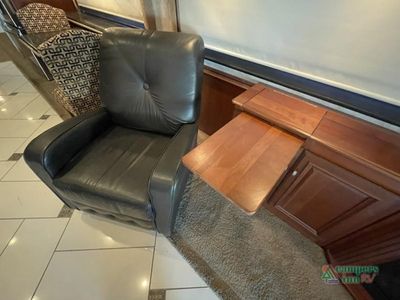 2012 Winnebago Ellipse — photo 25 view