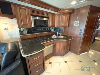 2012 Winnebago Ellipse — photo 29 view