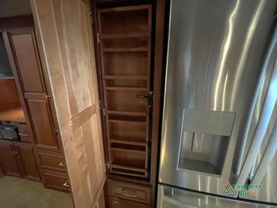 2012 Winnebago Ellipse — photo 43 view