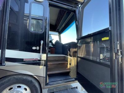 2012 Winnebago Ellipse — photo 10 view