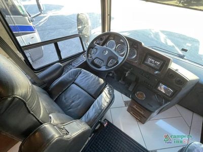 2012 Winnebago Ellipse — photo 16 view