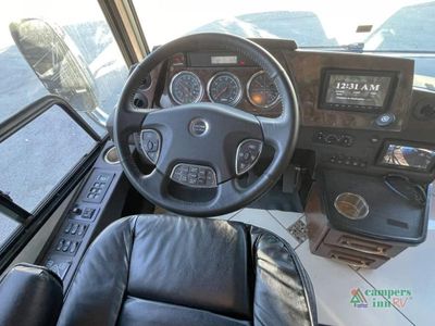 2012 Winnebago Ellipse — photo 17 view