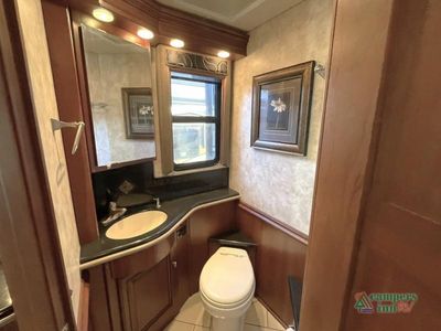 2012 Winnebago Ellipse — photo 46 view