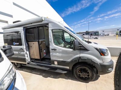 2027 Thor Motor Coach TALAVERA — photo 18 view