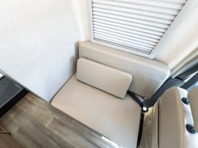 2027 Thor Motor Coach TALAVERA — photo 8 view