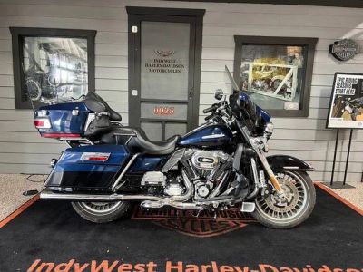 2012 Harley-Davidson® FLHTK - Electra Glide® Ultra Limited — front three-quarter view