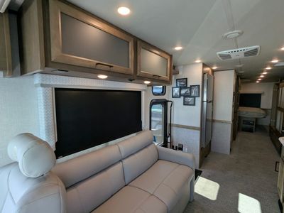 2026 Holiday Rambler Admiral - Photo 18