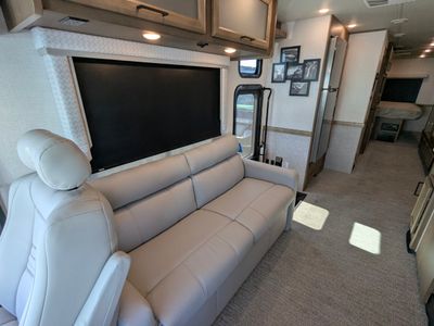 2026 Holiday Rambler Admiral - Photo 38