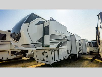 2025 Keystone RV Montana - Photo 4
