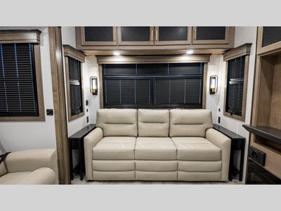 2025 Keystone RV Montana - Photo 28
