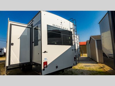 2025 Keystone RV Montana - Photo 6