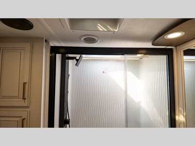 2025 Keystone RV Montana - Photo 24