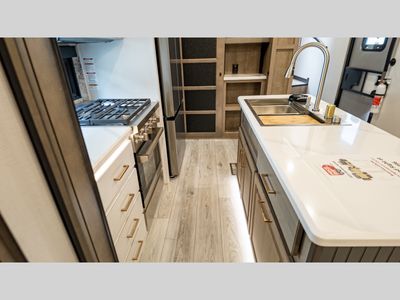 2025 Keystone RV Montana - Photo 38