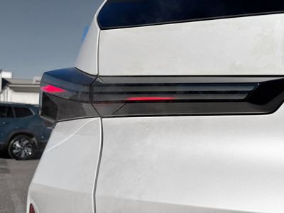 2026 BMW XM — photo 10 view