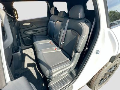 2027 Kia Telluride - Photo 23