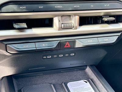 2027 Kia Telluride - Photo 16