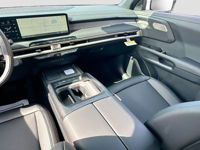 2027 Kia Telluride - Photo 22
