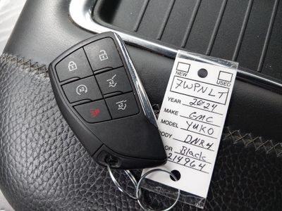 2024 GMC Yukon - Photo 15
