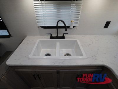 2026 Gulf Stream RV Yellowstone Classic - Photo 14