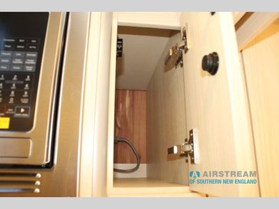 2026 Airstream Atlas - Photo 49