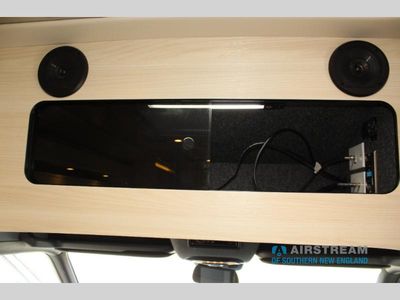 2026 Airstream Atlas - Photo 38