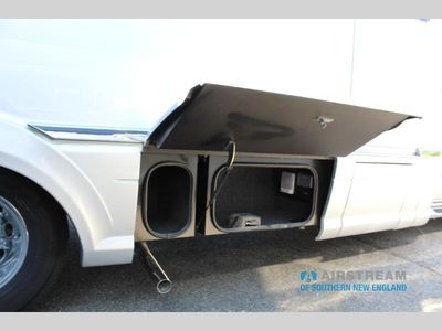 2026 Airstream Atlas - Photo 6