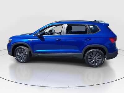 2024 Volkswagen Taos - Photo 4